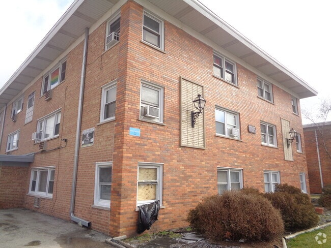 Building Photo - 10805 S Lloyd Dr Unit 4 Rental