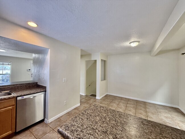 Photo - 4709 S Falkirk Dr