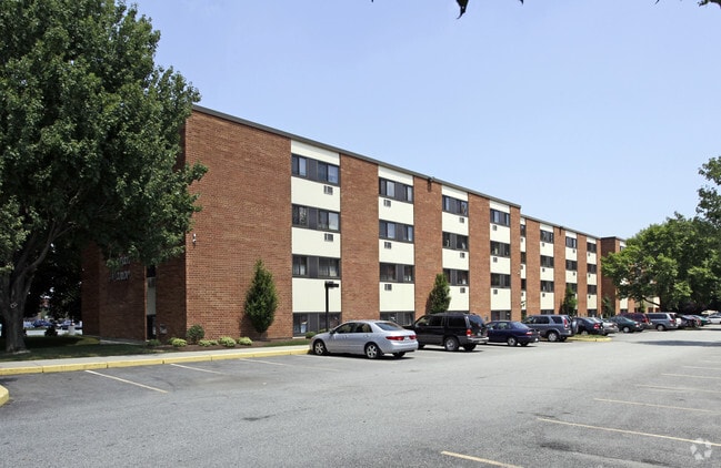 Photo - D'evan Manor