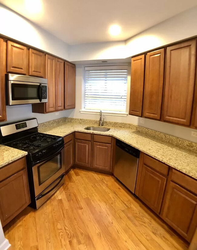 Photo - 2341 N Albany Ave