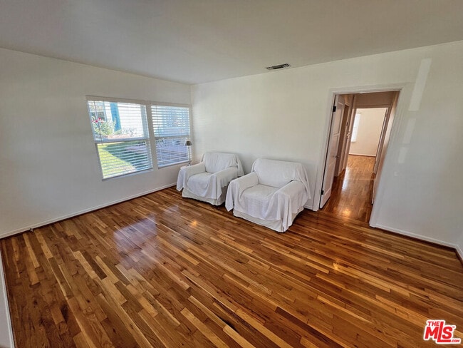 Photo - 10790 Galvin St