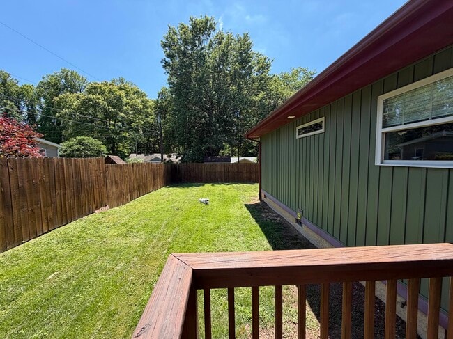 Photo - 102 Fortson St