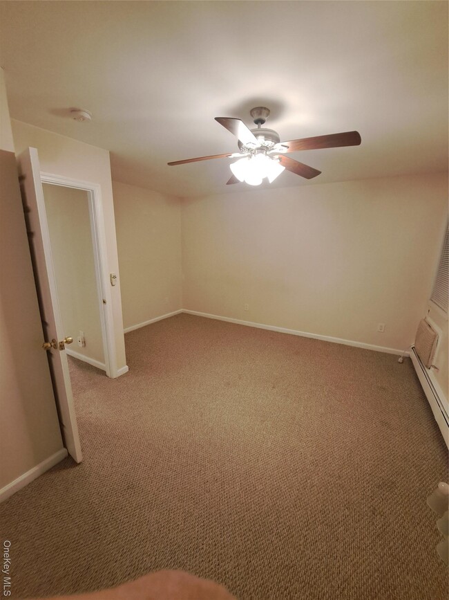 Photo - 196 N Nassau Ave