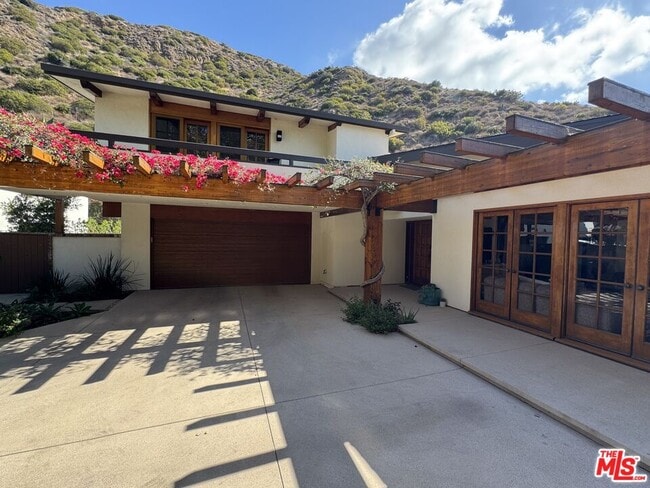 5942 Paseo Cyn Dr