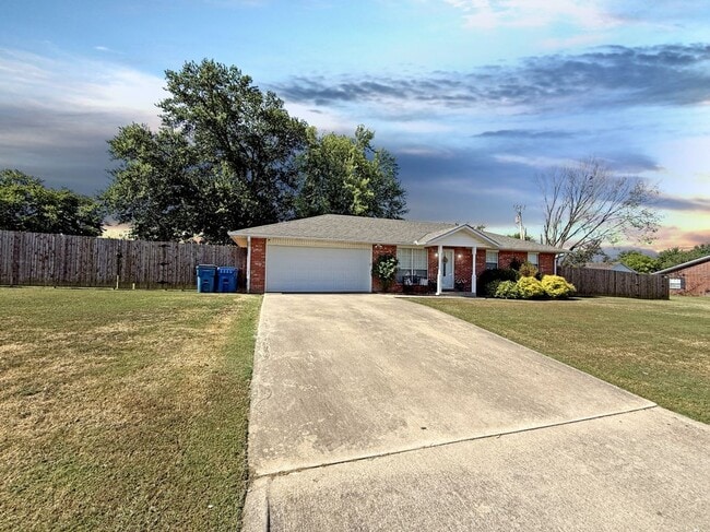 Photo - 1202 E Keller St