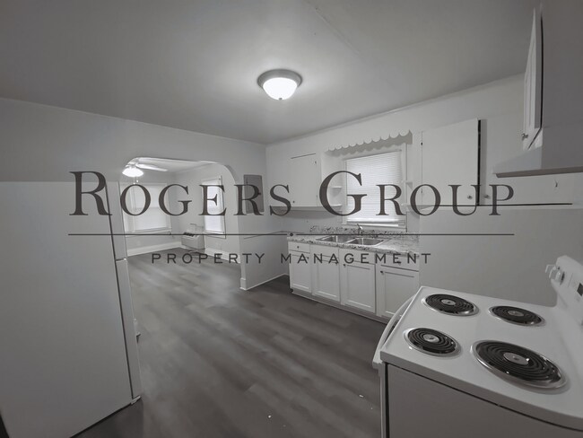 Photo - 710 Roberson St