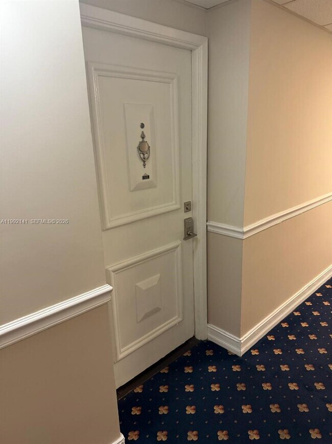 Photo - 5005 Collins Ave Unit 1525