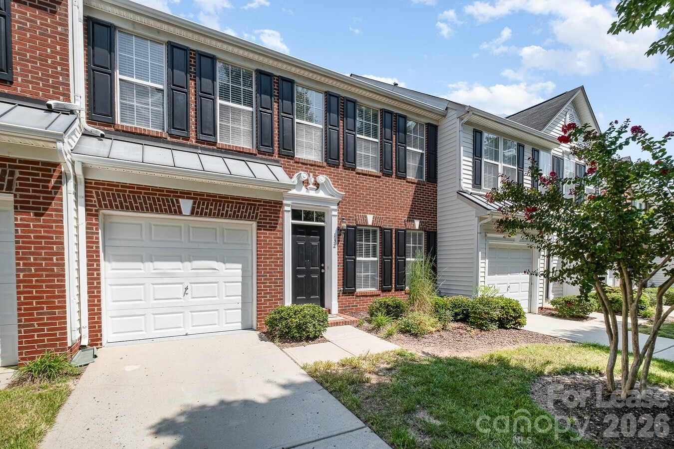 Photo - 132 S Arcadian Way
