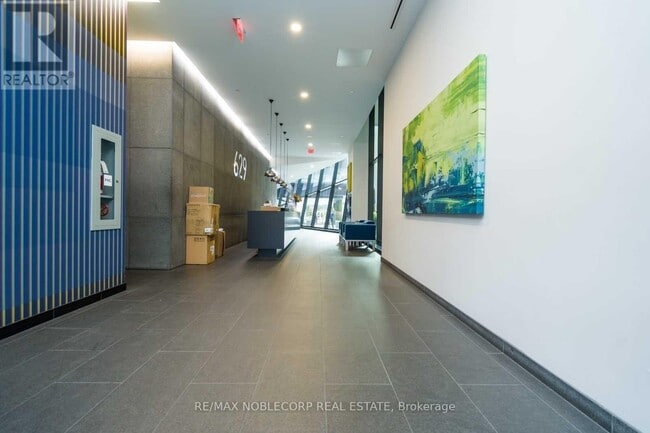Photo - 629 King St W Unit 818