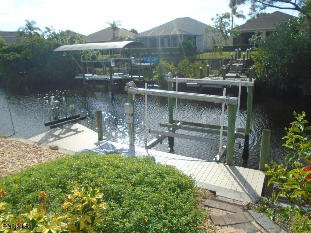 Photo - 991 April Ln