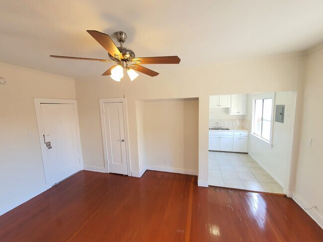 Photo - 1267 Vin Scully Ave Unit 28