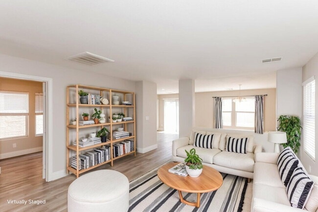 Photo - 7450 Easingwold Dr