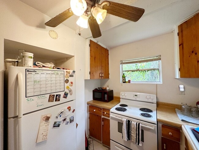 Photo - 732-A NE 3rd Ave. Gainesville, FL 32601 Duckpond