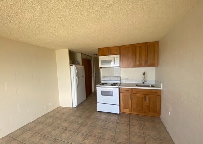 Photo - One bedroom Makaha Surfside Unit A404