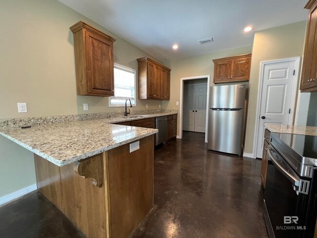 Photo - 12914 Churchill Dr