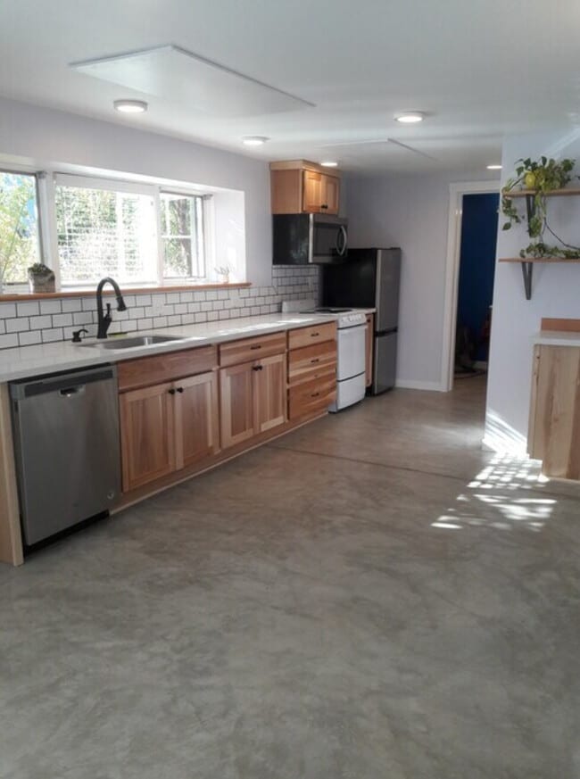 Photo - 7003 NE Everett St Unidad AptB