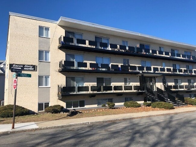 Photo - 760 Cummins Hwy