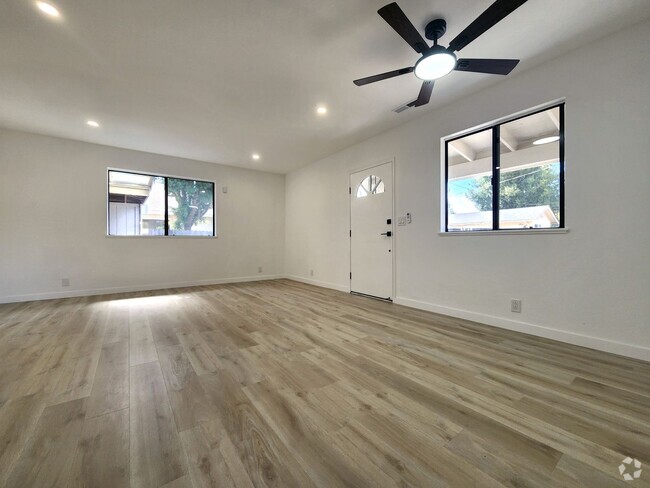 Building Photo - Newly Remodeled Duplex in Palo Alto Availa... Rental