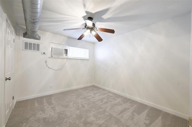 Photo - 1510 W 6th St Unit 212