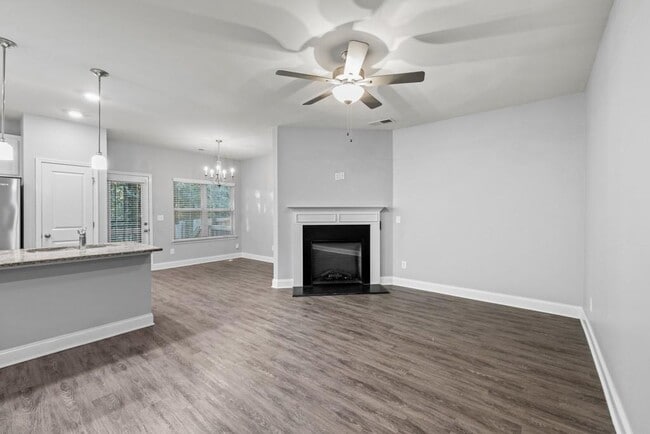 Photo - 2570 Castellan Dr