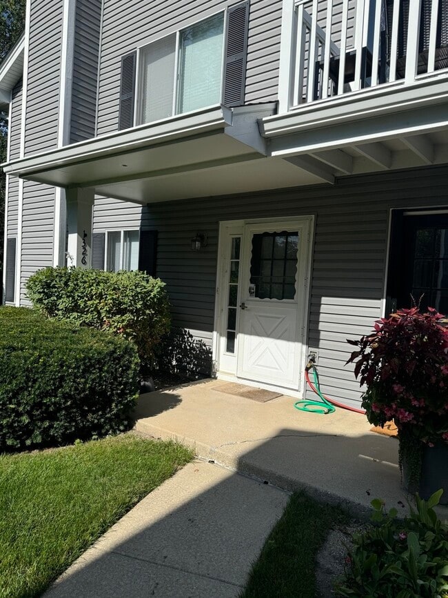 Building Photo - 1326 Barclay Ln Rental