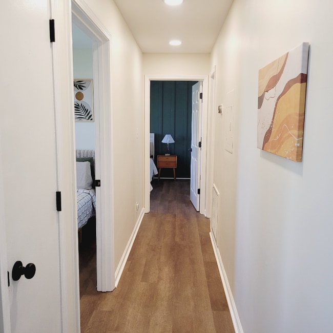 Photo - 253 White Oak Rd Unit F