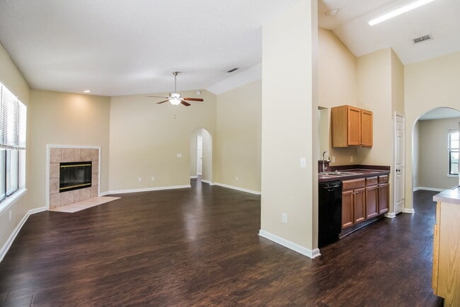 Photo - 10873 Lydia Estates Dr E