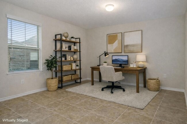 Photo - 837 Hillrose Dr