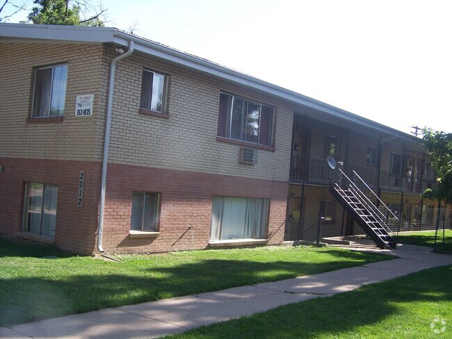 Building Photo - LE2012 Unit 4 Rental