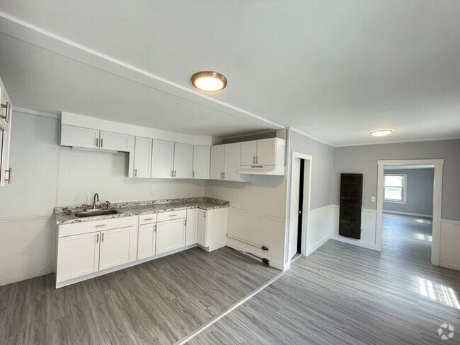 Building Photo - 9 Patten Ct Unit #3 Rental
