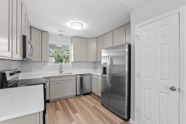 Photo - 3 Bedroom 2 bath home on a corner lot in the Telfair community