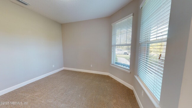 Photo - 33 Eagles Nest Ln