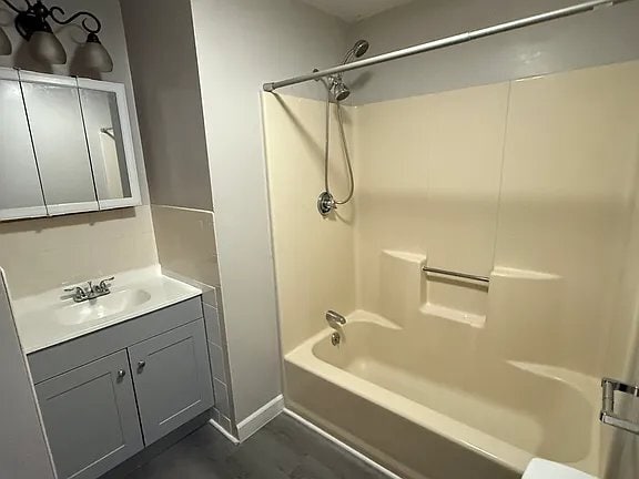 11-15 Burns St Unit 2