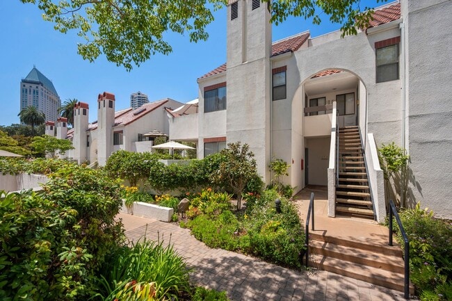Photo - Stylish Condo in the Heart of Downtown San Diego’s Marina District Unidad 174