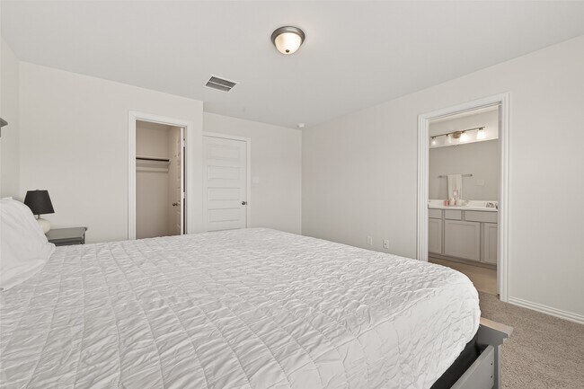 Photo - 27926 Western Crk Ct