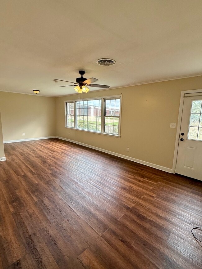 Photo - 1405 Clayton Ave