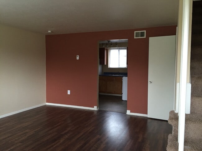 Photo - Springcrest Apartments