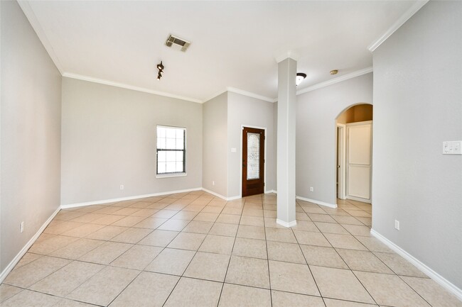 Photo - 11004 San Jacinto Dr