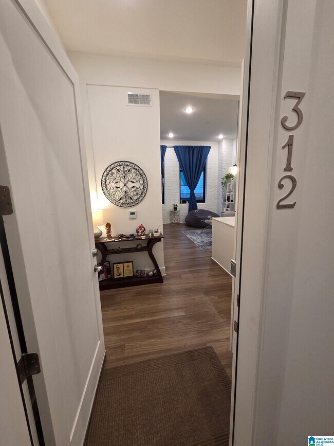 Photo - 1329 4th Ave S Unidad 312