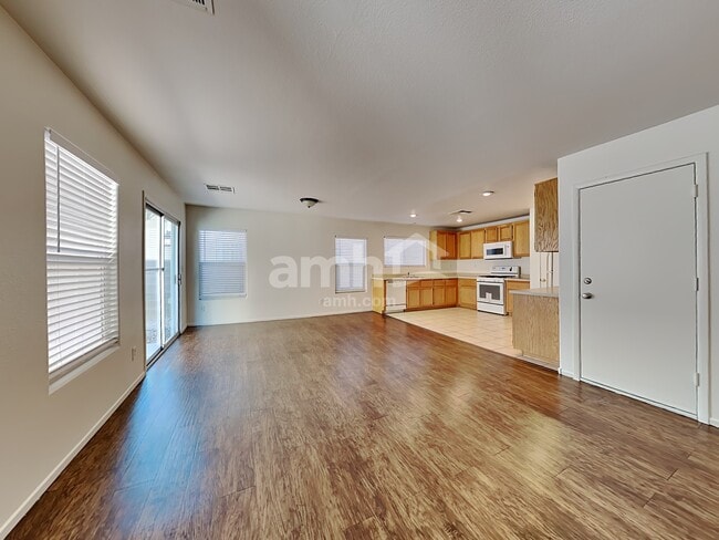 Photo - 1139 Black Cherry St