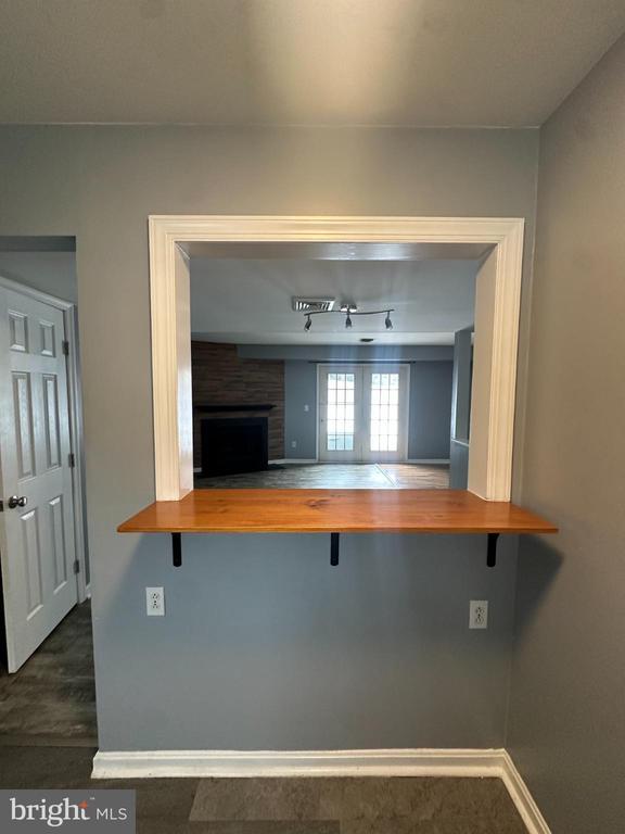 Photo - 406 Barrington Ct