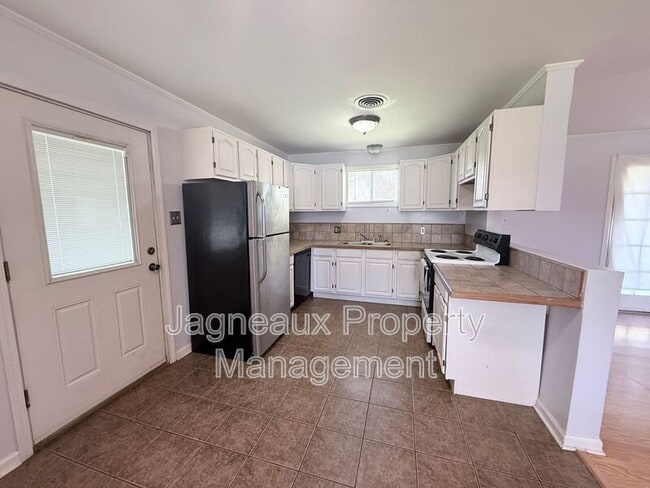 Photo - 1524 Ruby Ln