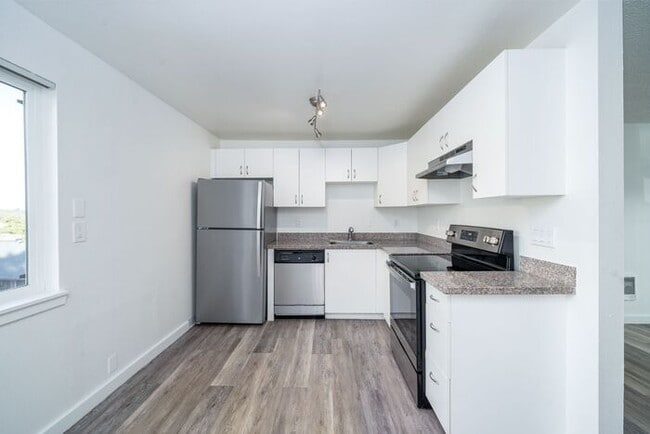 FIRST MONTHS RENT FREE! 2 bedroom 1 bath!! - FIRST MONTHS RENT FREE! 2 bedroom 1 bath!! Casa