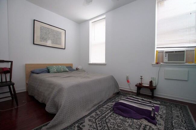 Photo - Beautiful 1 bedroom one bath in a great location in East Passayunk Unit 2