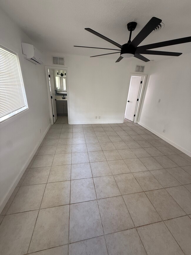 Photo - 337 SE 12th Ave