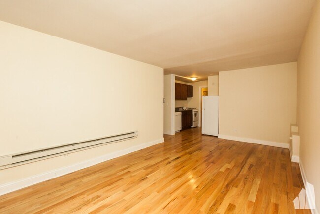 Photo - 1435 N Dearborn St