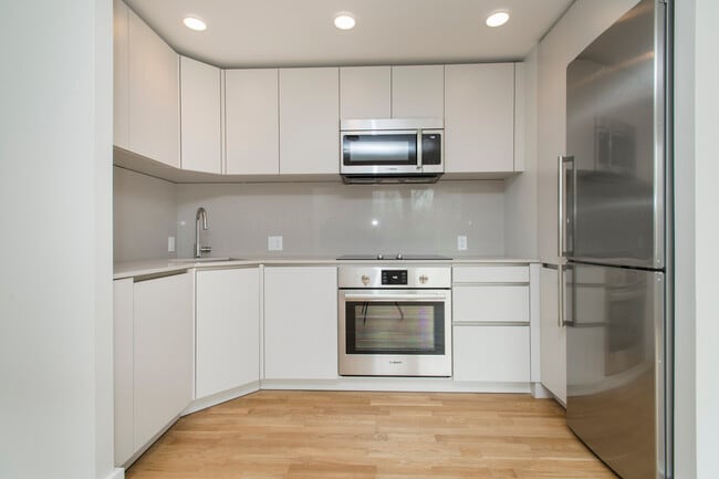 Photo - 330 Harvard St