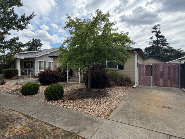 Photo - 2 bedroom | 1 bathroom | Single family home with pool + detached room & full bathroom