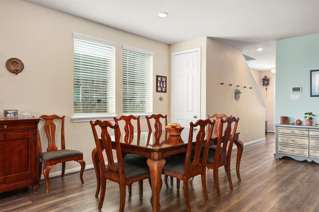 Photo - 2108 Sweet Bay Dr