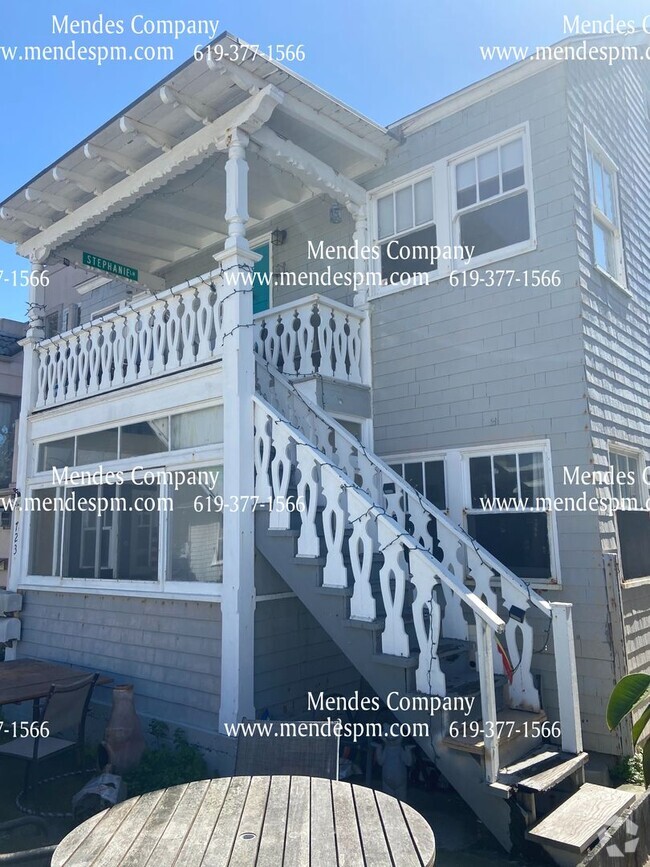 Building Photo - Beach Cottage - 1bd/1bth Upstairs Apartmen... Rental